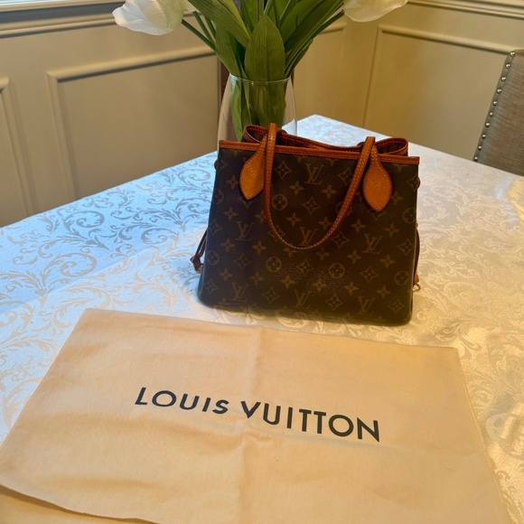 Louis Vuitton PM Neverfell - Picture 1 of 14